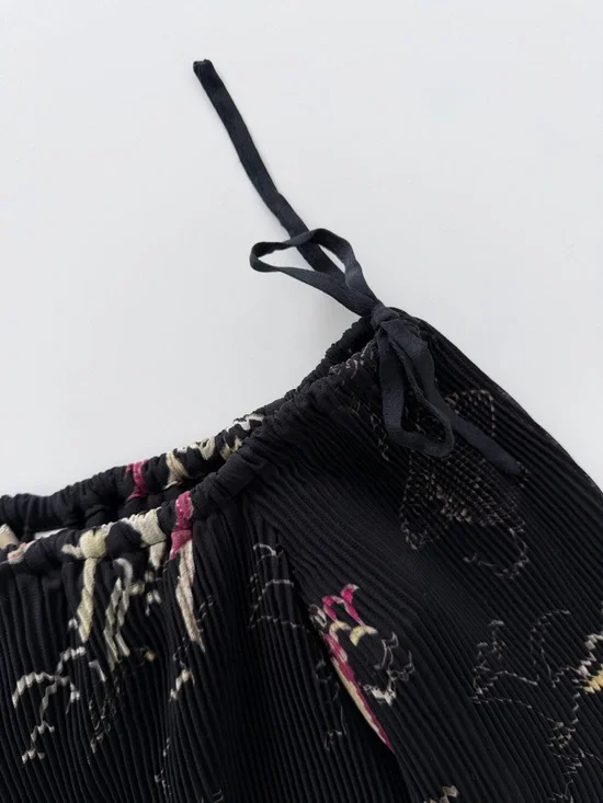 Aritzia Wilfred Black Pleated Sheer Bird Turtle Print Off Shoulder Top Size XXS - Picture 7 of 11